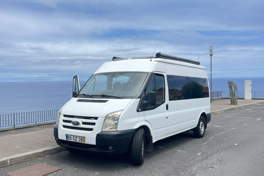 Areeiro campervan Madeira - Ford Transit family van