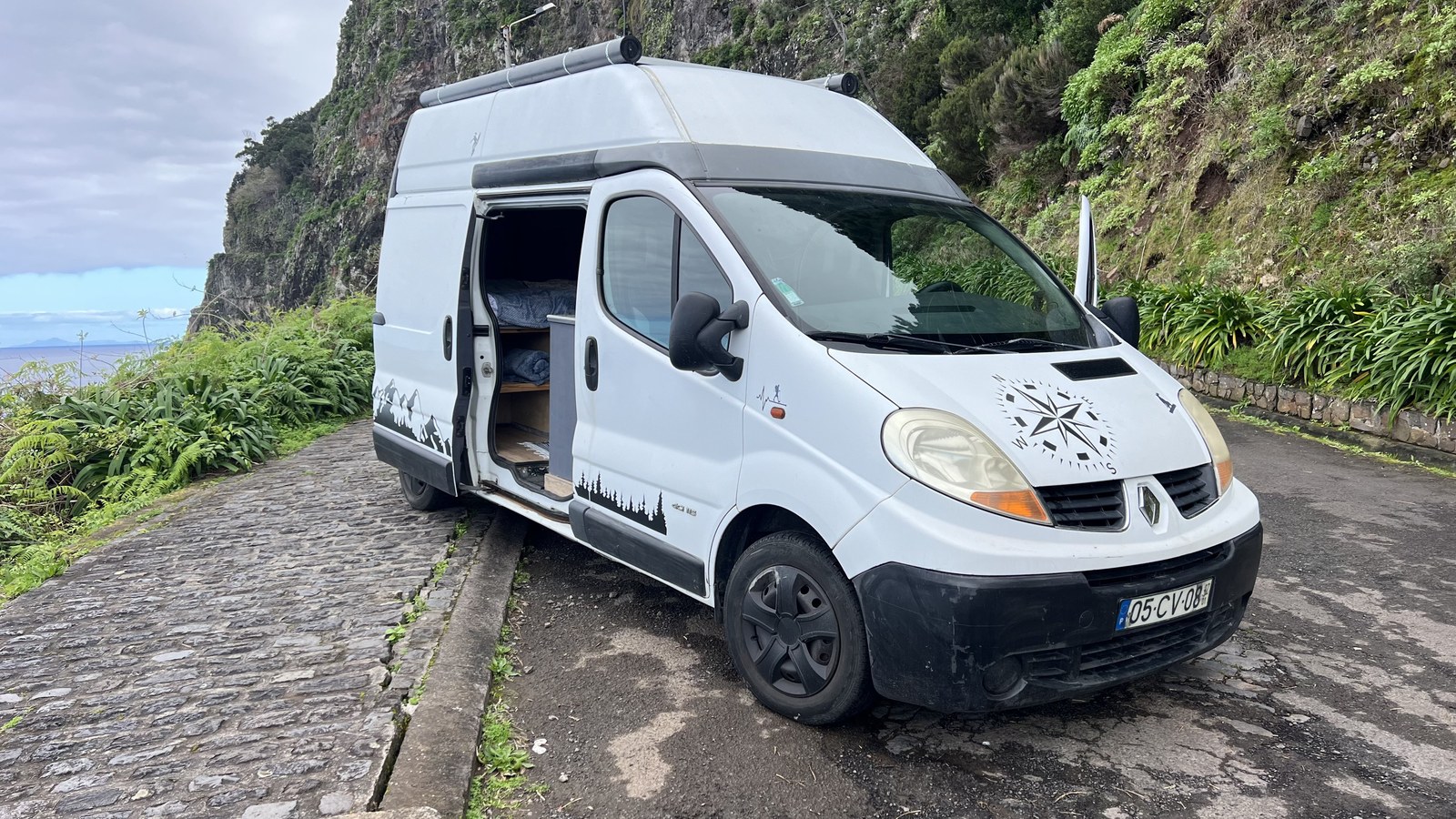 Casa da Avó campervan on Madeira cliffs