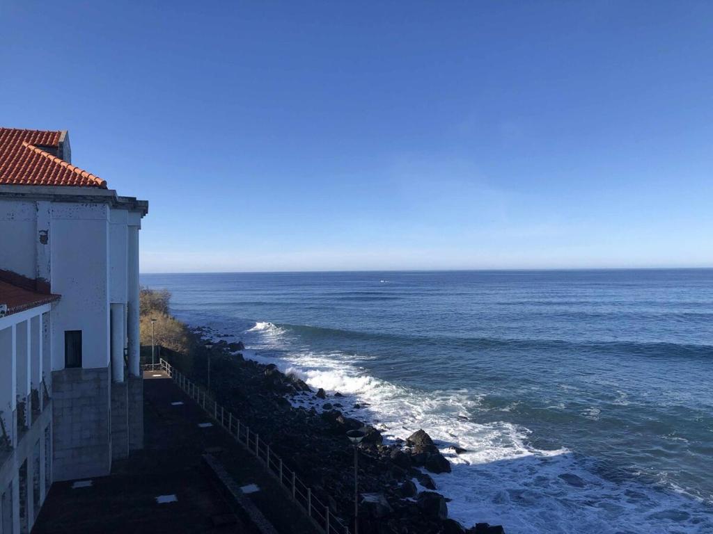 Casa Del Mar — open plan living room ocean view