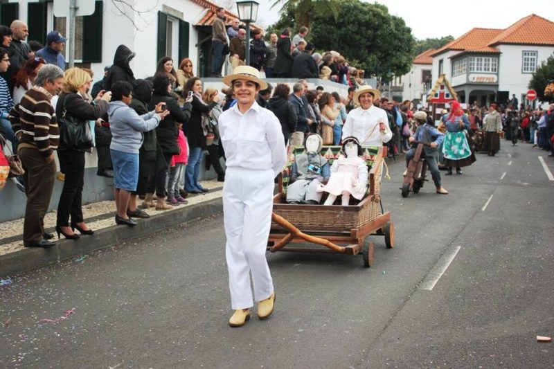 Compadres Feast Santana parade traditional wicker sled Madeira carnival